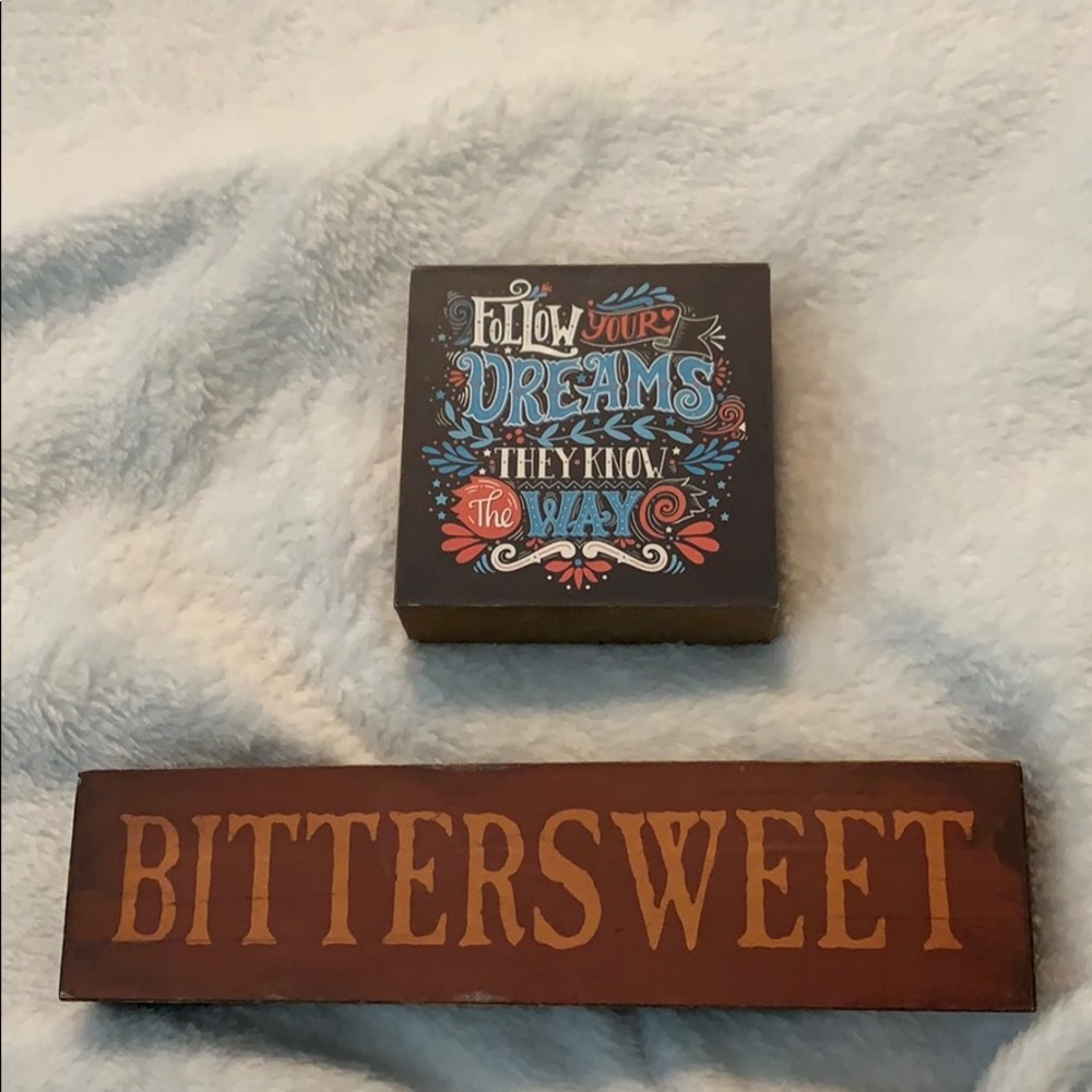 2 cute room decor